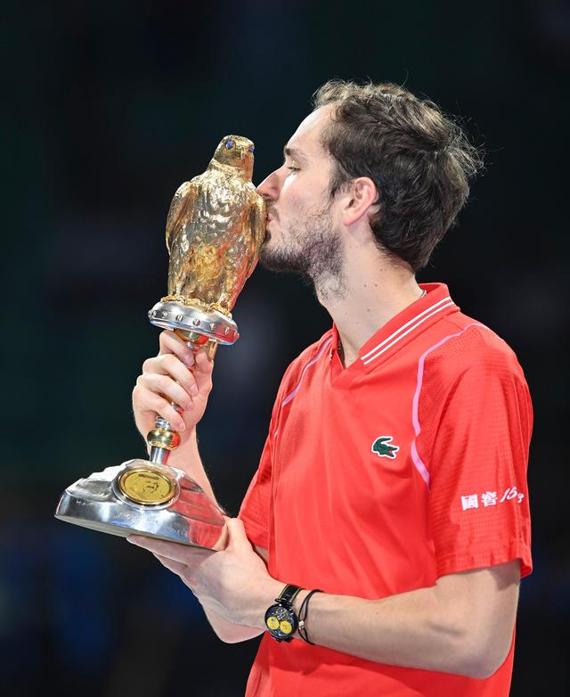 ATP总决赛完胜拉沃尔杯，梅德韦杰夫刷新纪录