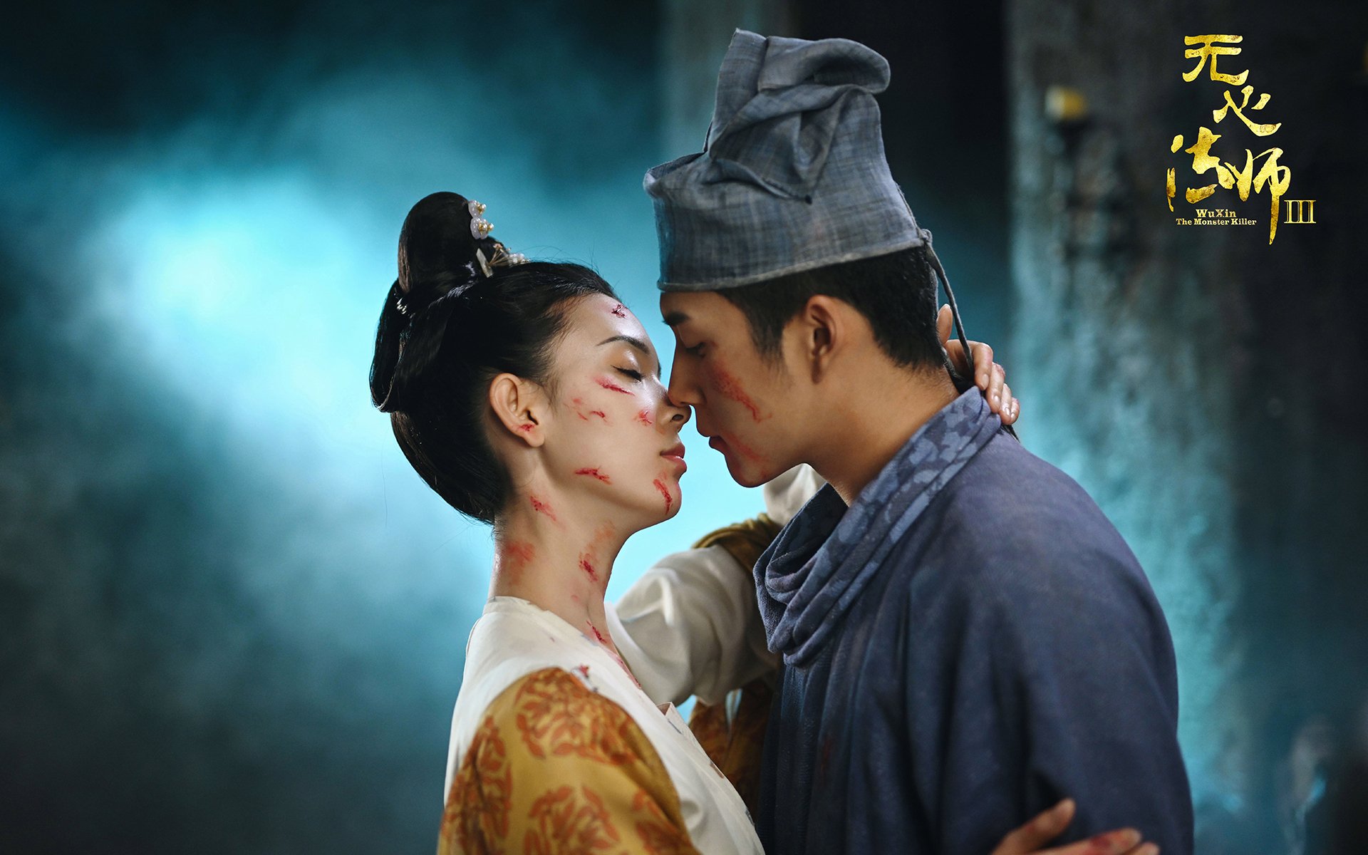 看到你的关键词组合，我意识到这是一个非常有趣的挑战—它看似是三个独立事件，但恰好能串联成一个关于逆境爆发的精彩故事